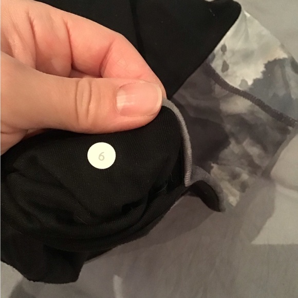Sz 6 - 4 x Lululemon Leggings - Picture 7 of 12